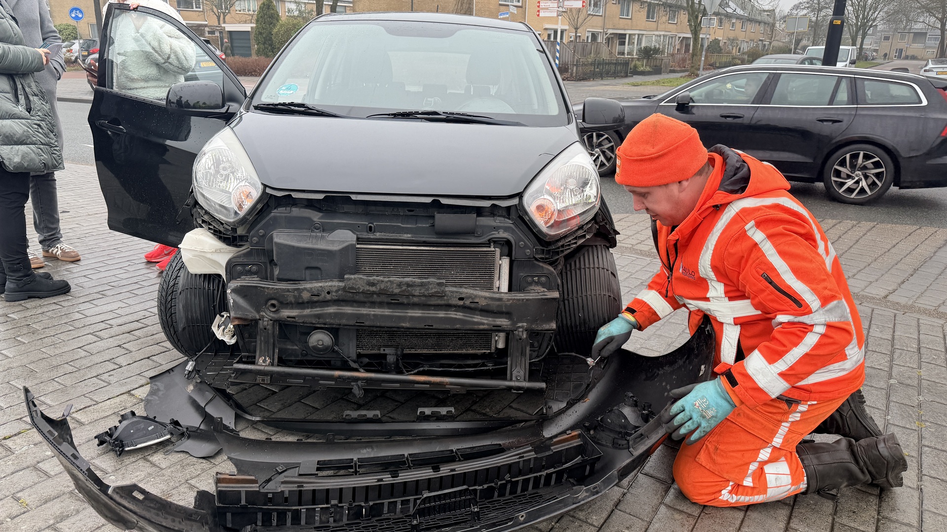 Foto: schade zwarte autro1.jpeg